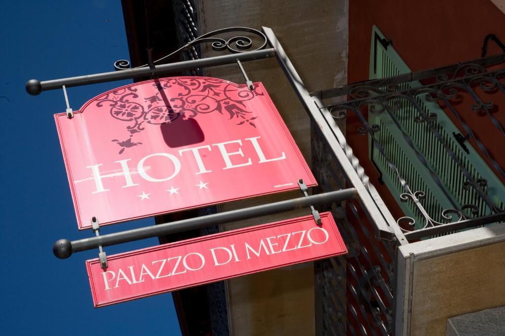 Hotel Palazzo Di Mezzo Carrù Eksteriør bilde